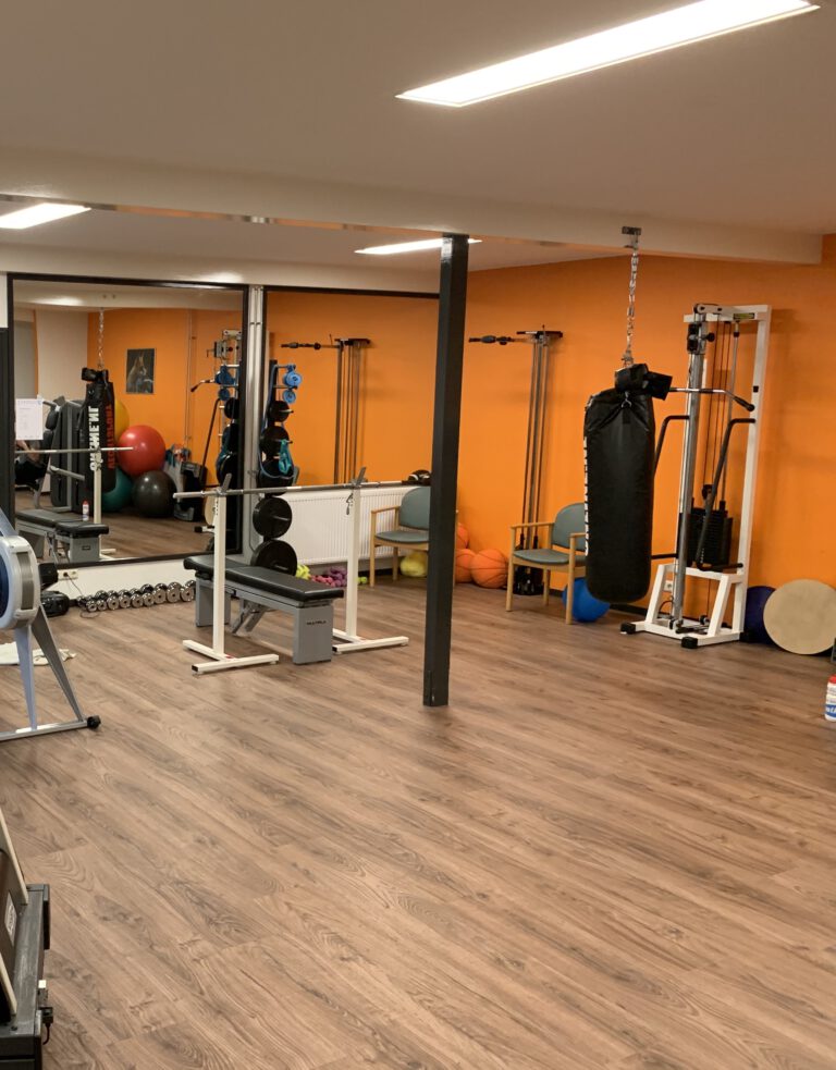 Foto 2 Oefenzaal Kloosterburen Fysiotherapie de Marne